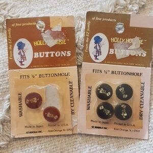 Vintage 70s Holly Hobbie Buttons, set of 6, 2 brown and 4 black made in Japan
